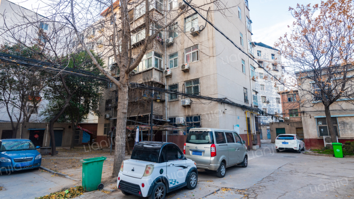 蔬菜研究家属院外景图