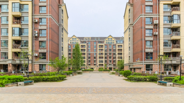 英湖印象小区外景图