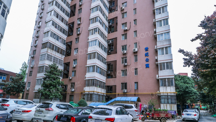 世纪公寓外景图