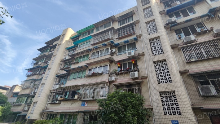 崇阳街道北郊社区荣校家属院外景图