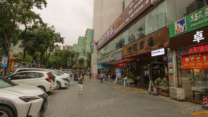 竹苑市场外景图
