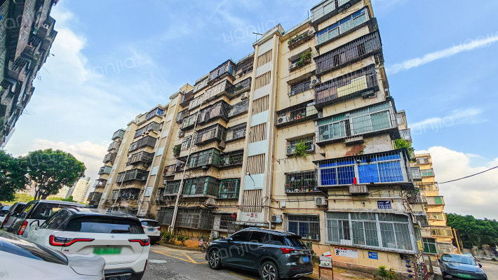 泥岗东路铁路小区外景图