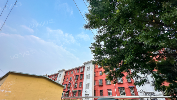 文明里社区幸福街12号院住宅楼外景图