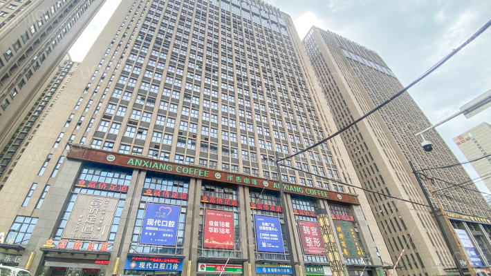 经典广场外景图