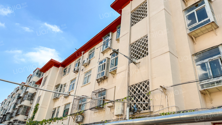 建工局四公司家属楼外景图