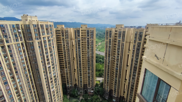 东山领地外景图