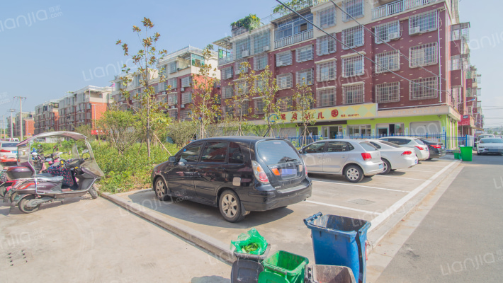 兴港小区外景图