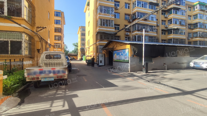 恒山小区外景图