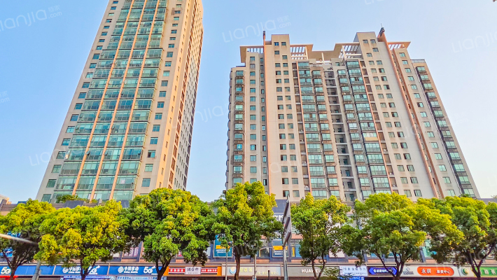 国浩商务楼外景图