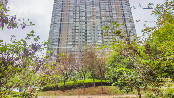 竑鼎福第外景图