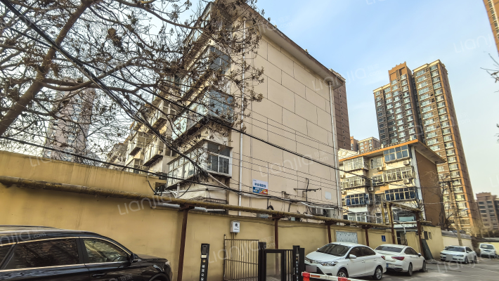 林业局宿舍 桥西 槐安路外景图