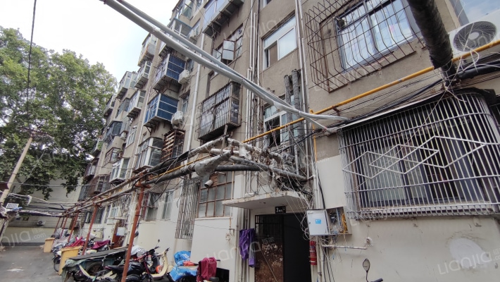 东里路40号院外景图