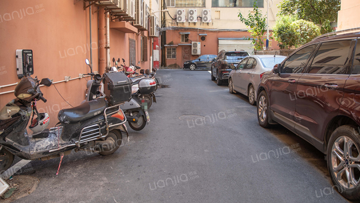 中心商厦外景图