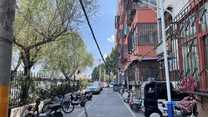 建安南院外景图