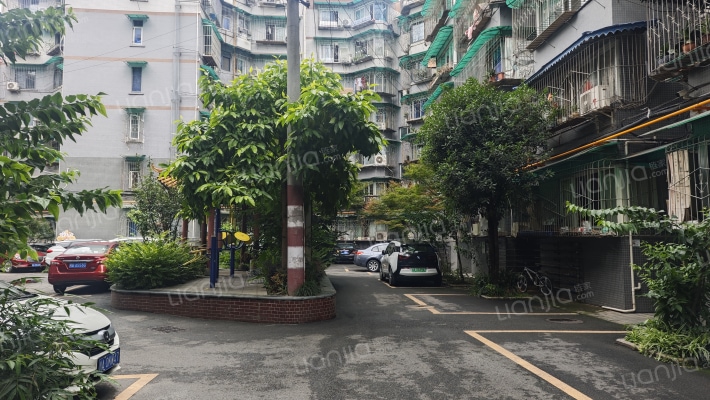 芳草东街64号外景图