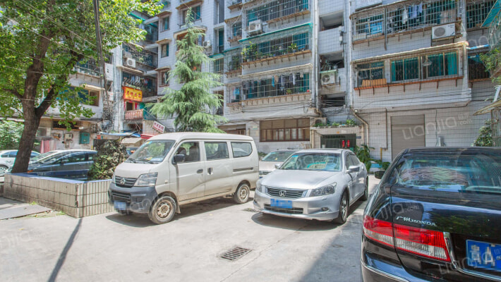 锦馥物业小区外景图