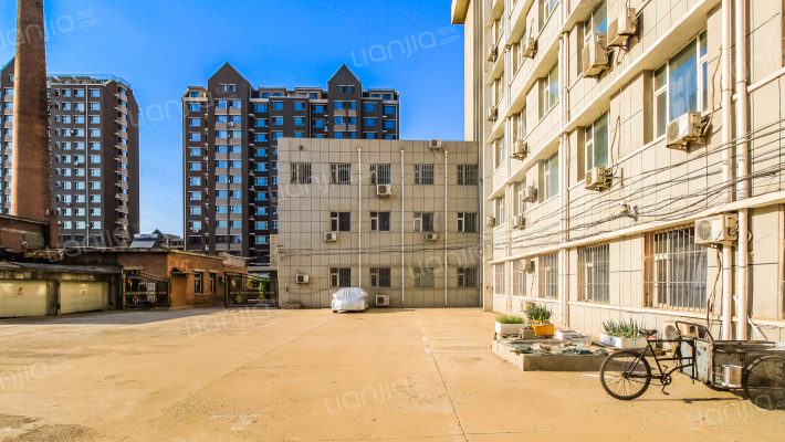 石油综合楼外景图