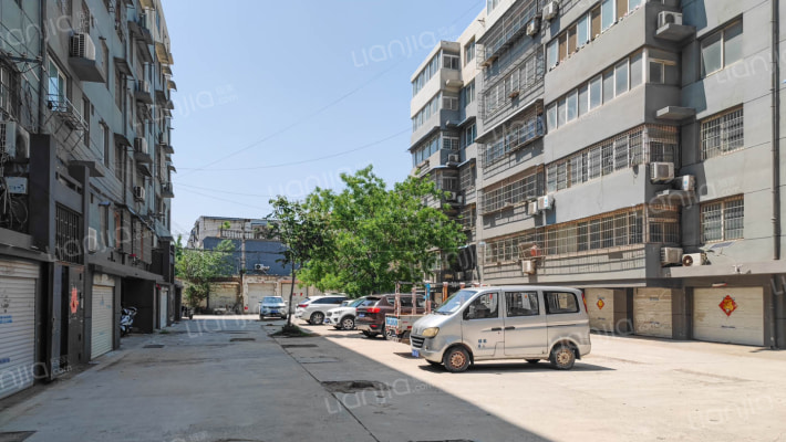 北郊乡政府家属院外景图