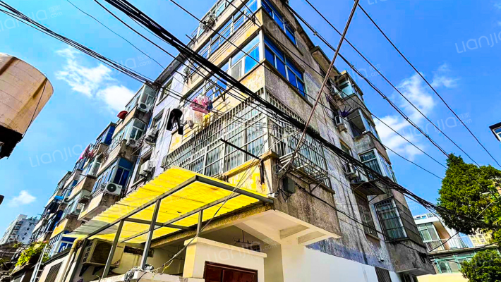 检察院宿舍外景图