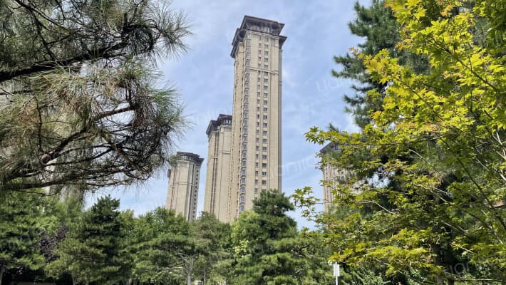 国赫天著外景图