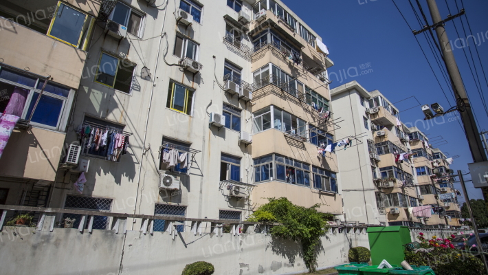 鹤坡路83弄外景图