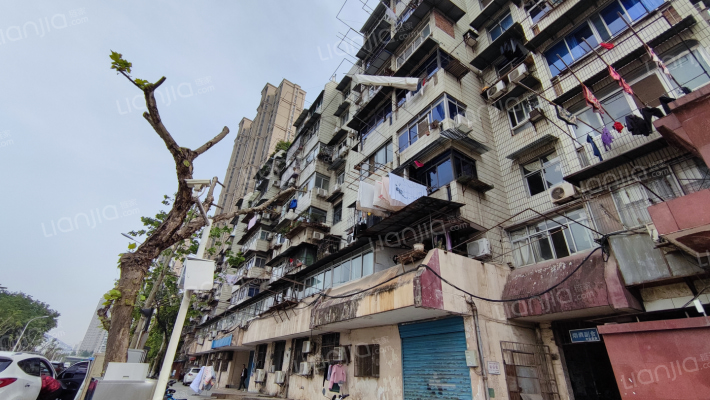 宗关水厂宿舍外景图