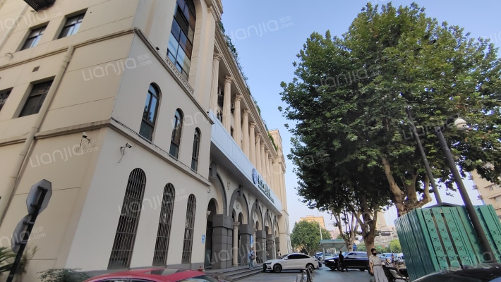 龙发大厦外景图