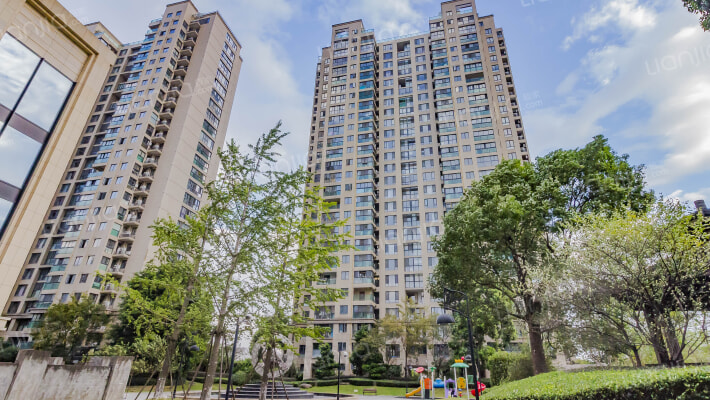 嘉弘花苑外景图