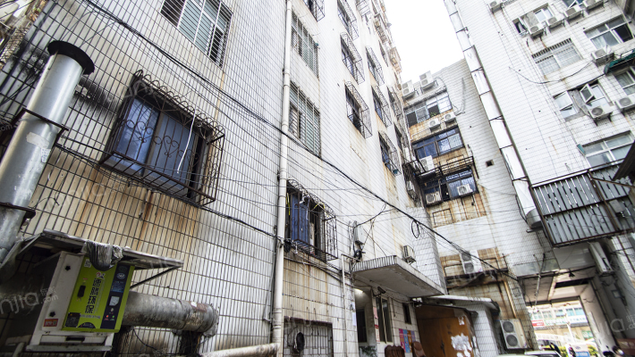 工商大厦外景图