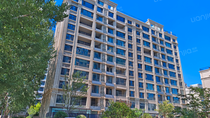 恒信·翡翠公馆外景图