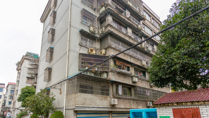 振通新村外景图