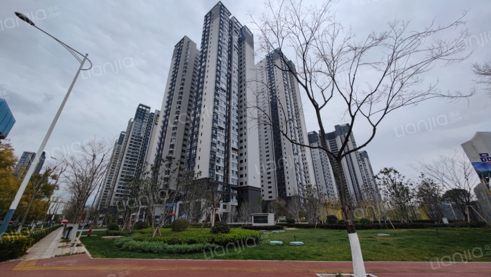 万科城凌峰上外景图