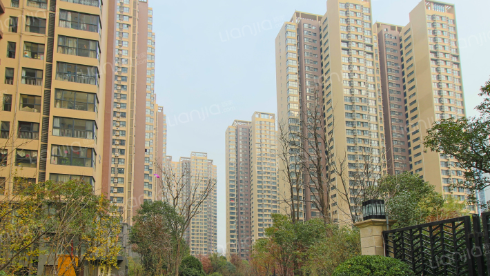 天朗御湖外景图