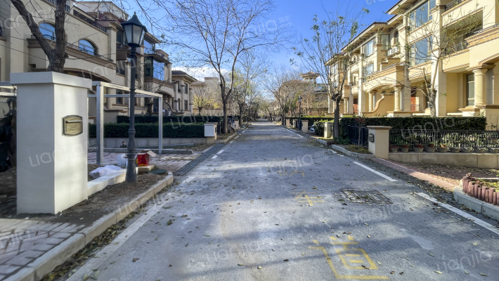 三盛国际城外景图