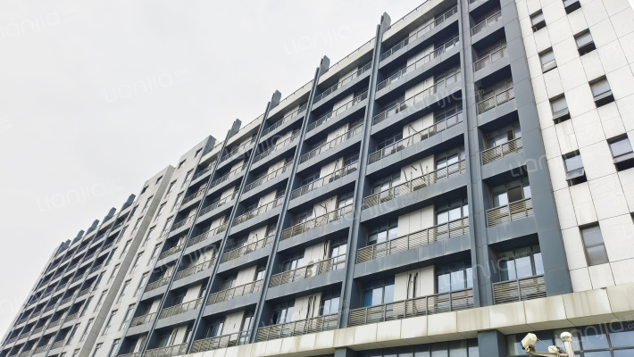 致远大厦外景图