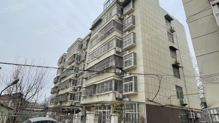 烟厂家属院外景图