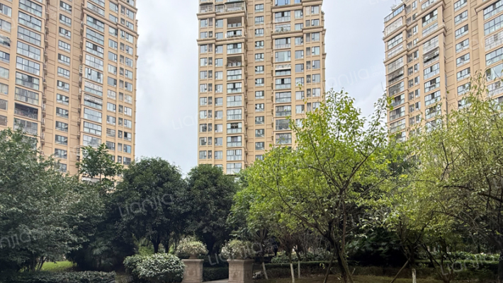 中铁东湖怡景外景图