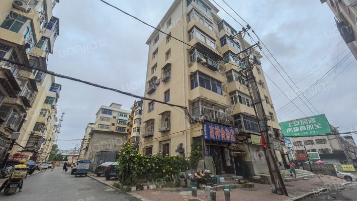 前进小区外景图