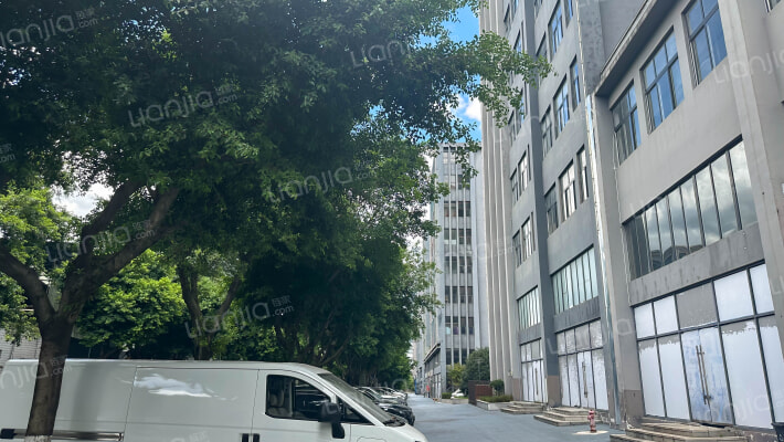 华雄两江时代外景图