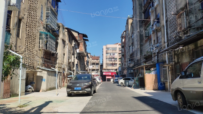 汉南大道801号外景图