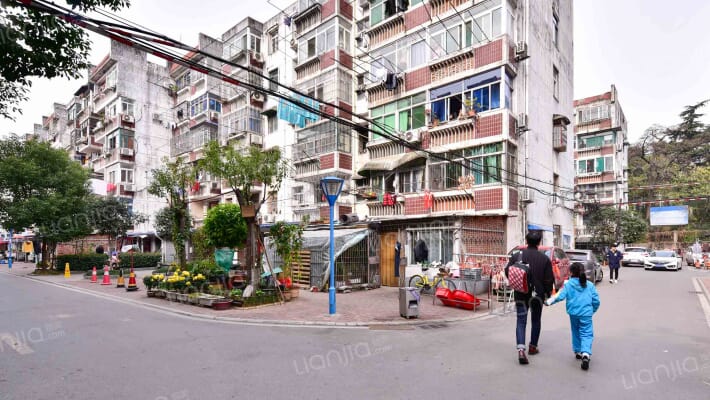 杏花小区外景图