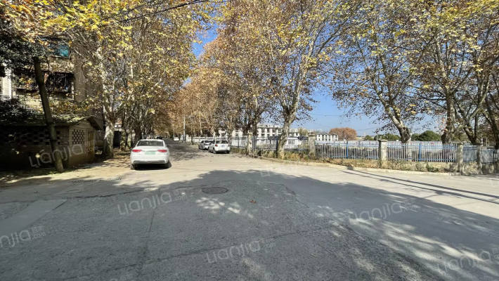 水晶北路外景图