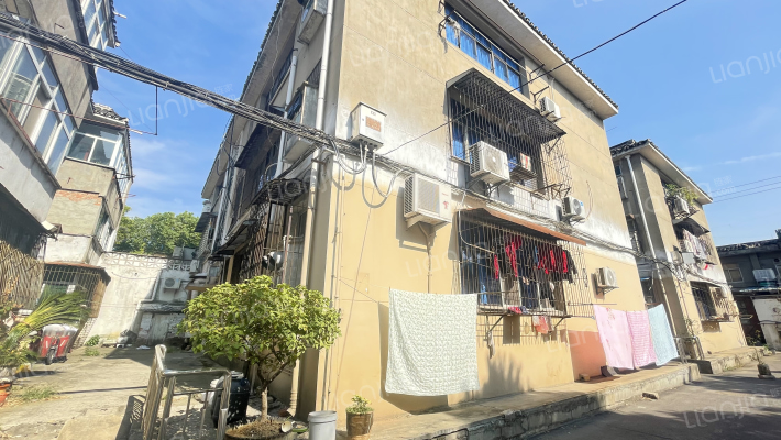 解放路高工电机家属院外景图