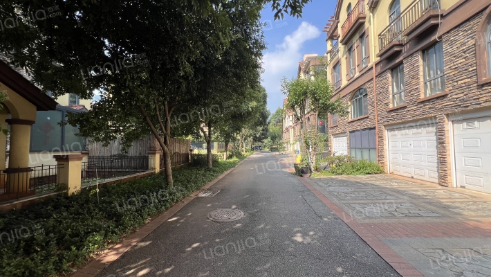 安宁温泉山谷外景图