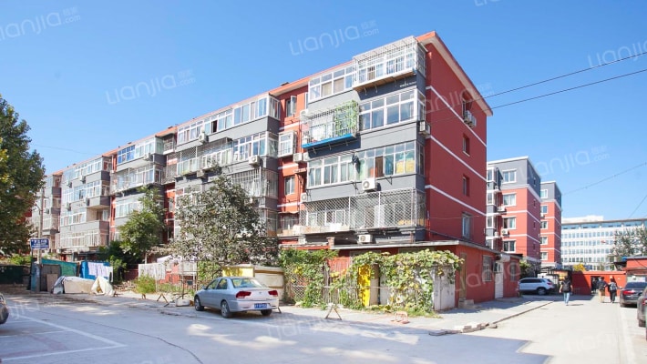 毛条小区外景图