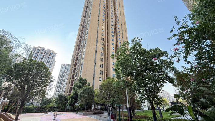 桥达巴南茂宸广场外景图