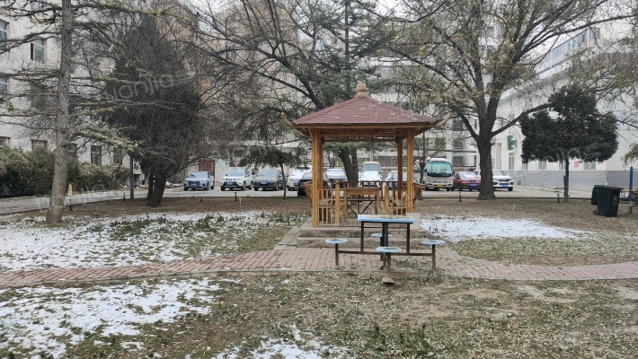 甘肃交通职业技术学院家属院外景图