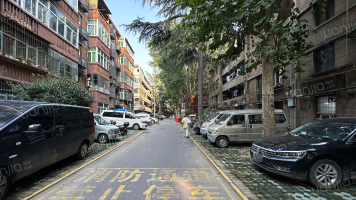 光华家属院外景图