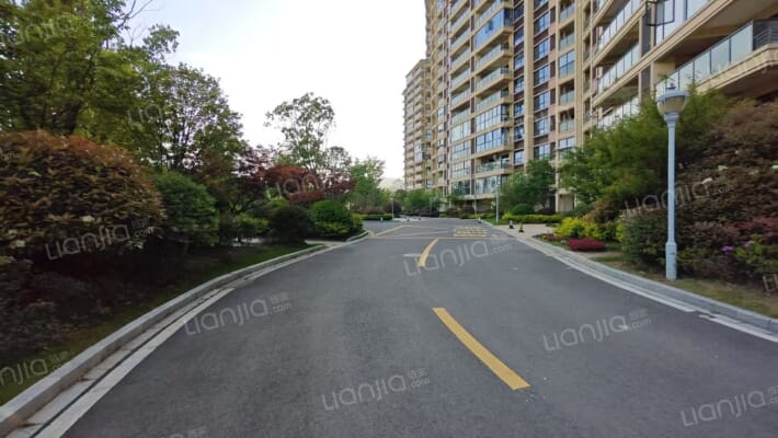 春江山居外景图