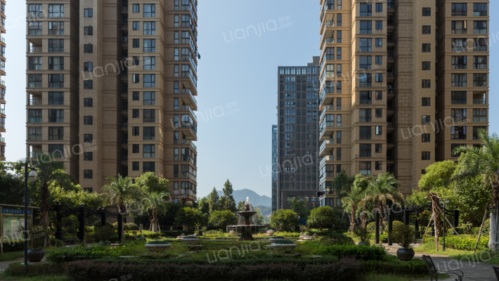 彩虹名家外景图